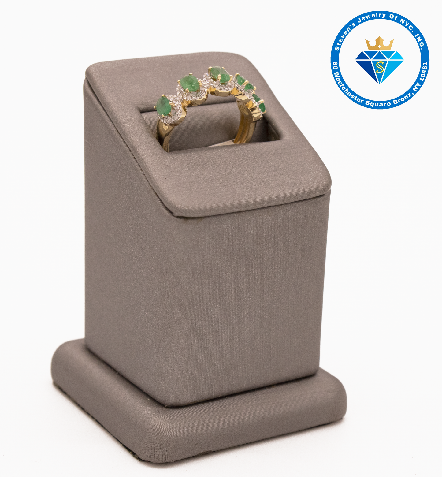 "Modern 14K Yellow Gold Ring with Vibrant Green Stones - A Statement of Style"